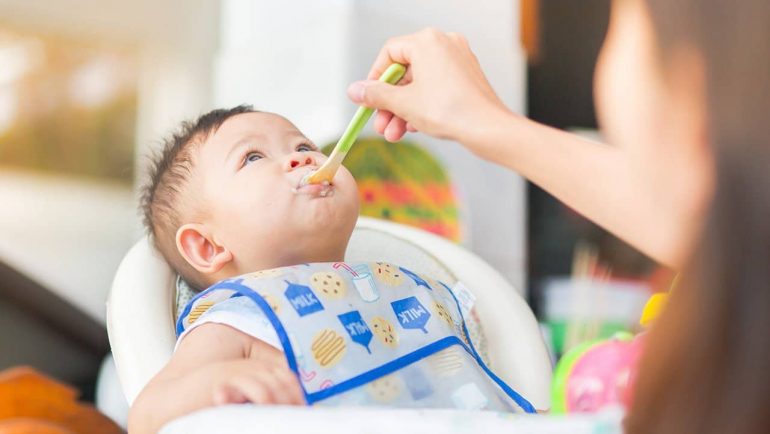 makanan agar bayi 6 bulan tidak sembelit